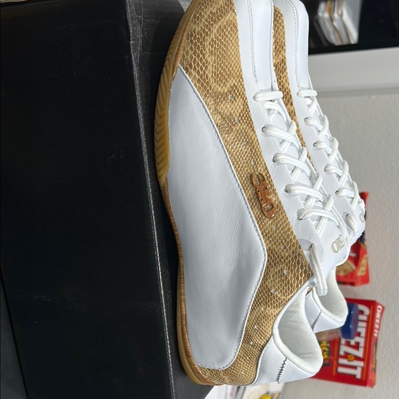 310 Motoring White and Gold Men's Shoes - Picture 2 of 8